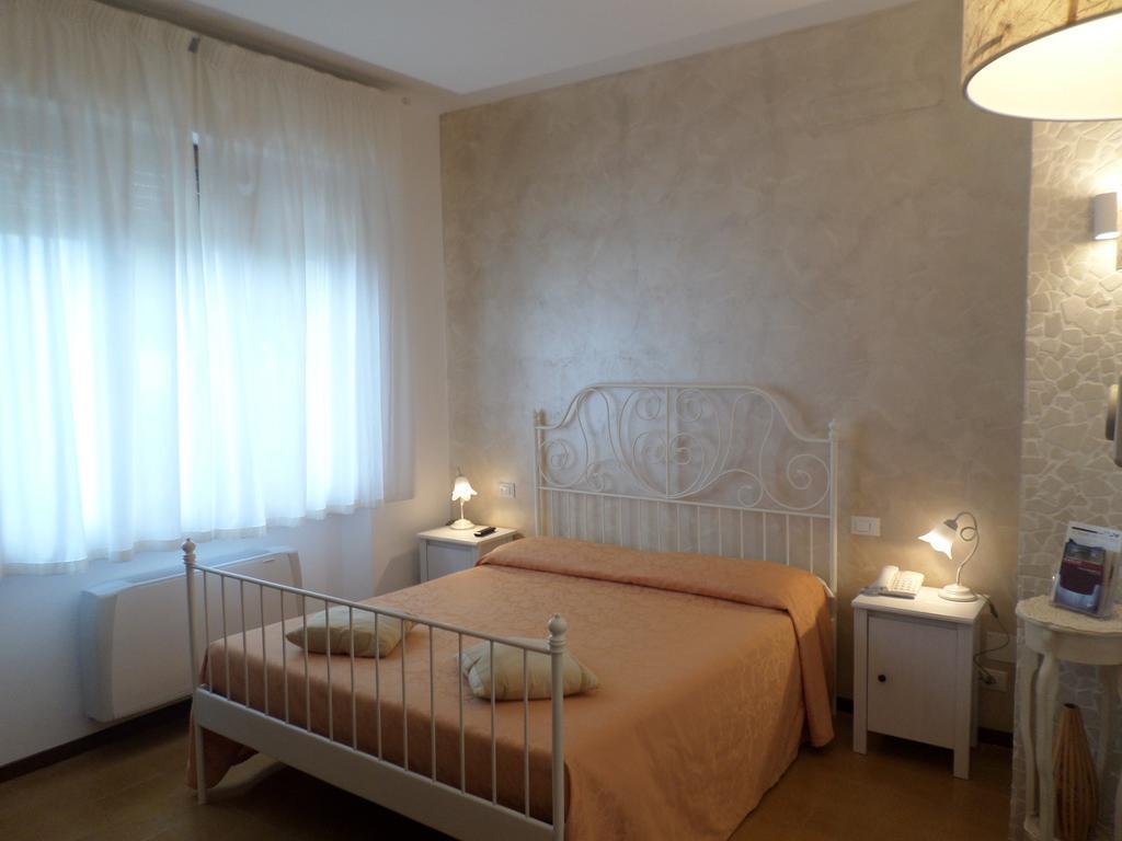 Bed And Breakfast " Il Tesoro Di Mario " Фальконара-Мариттима Экстерьер фото