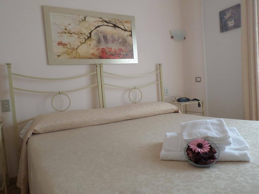 Bed And Breakfast " Il Tesoro Di Mario " Фальконара-Мариттима Экстерьер фото